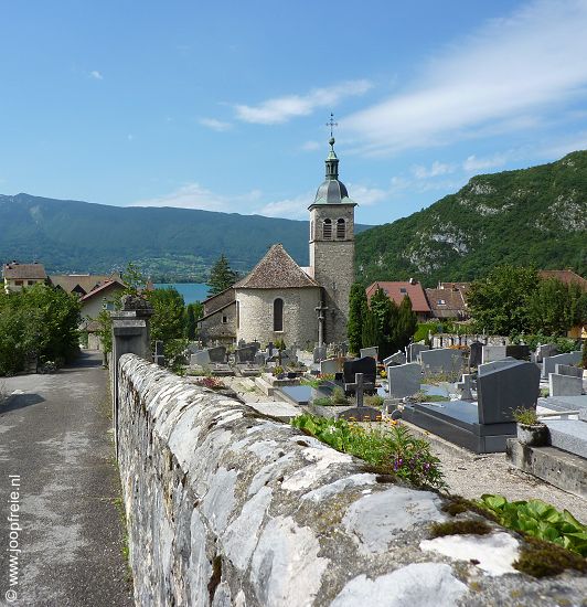 Talloires aan het meer van Annecy